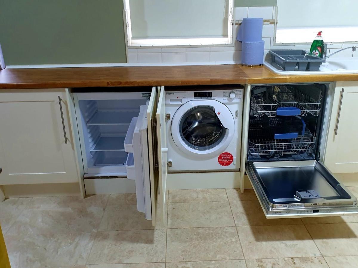 Brigstock Holidays House Apartamento