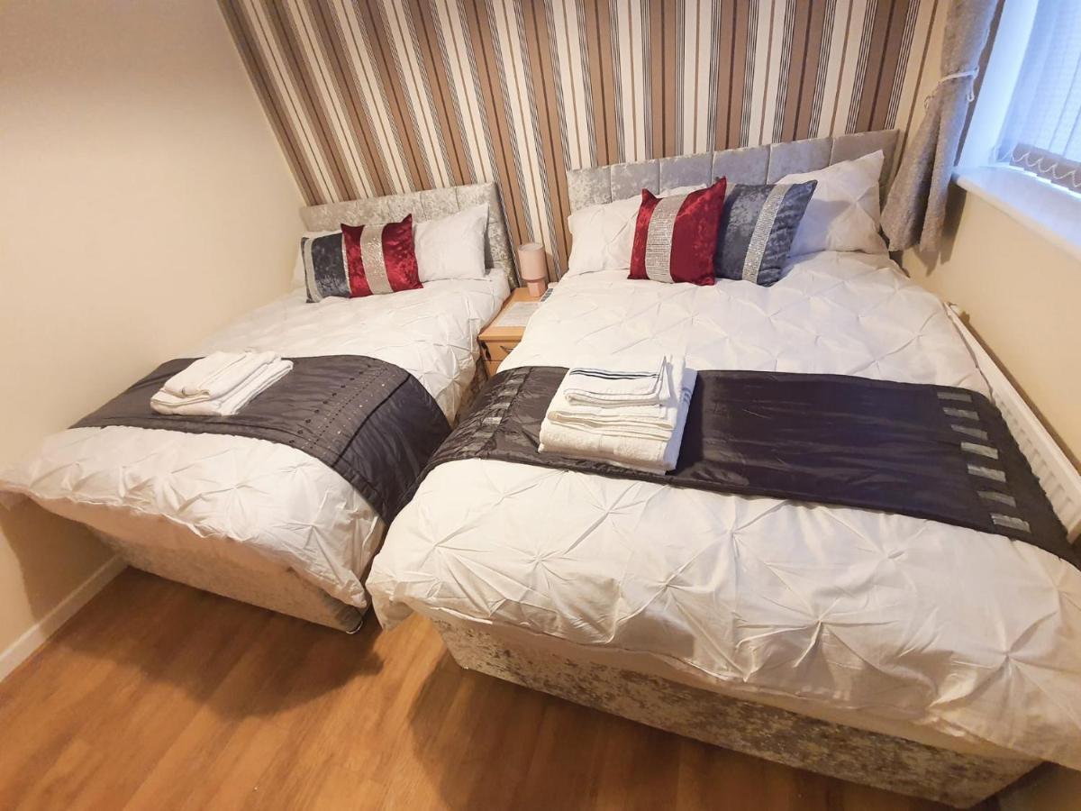 Apartamento Brigstock Holidays House