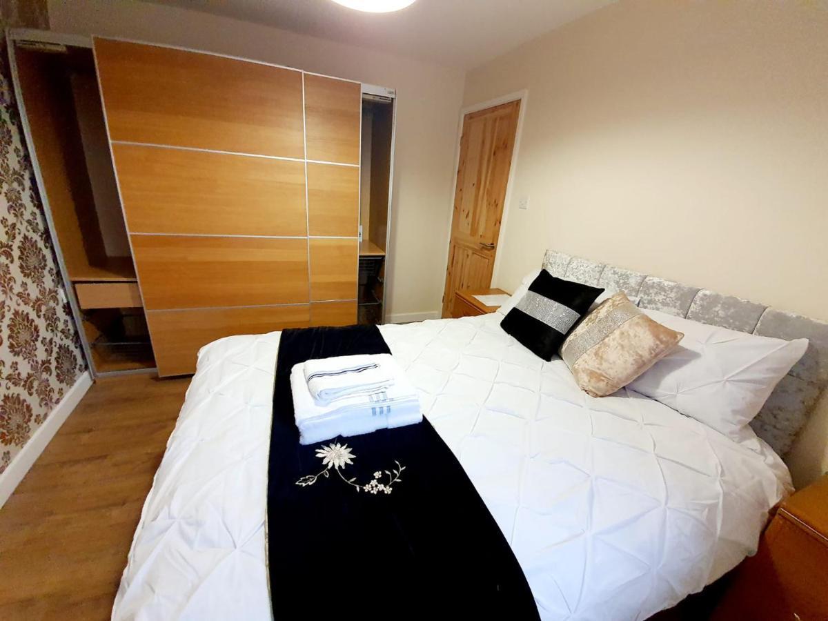 Apartamento Brigstock Holidays House